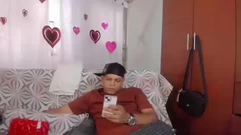 Queen Loreth online show from September 2025 05:24:01 PM