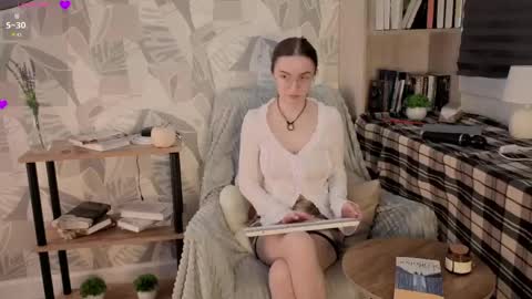 lorettedarsi online show from April 2026 01:33:01 AM