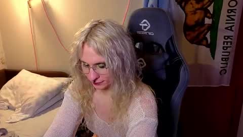 Lori -----------------------------------    online show from March 2026 05:29:01 PM