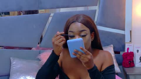 lorraine_johnson online show from April 2026 07:06:02 PM