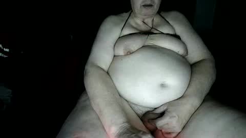 Lory online show from April 2026 09:41:02 PM