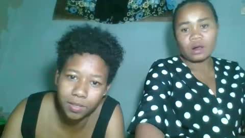 louane98 online show from April 2026 02:02:02 PM