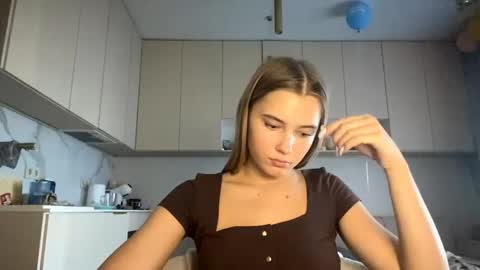 Bella online show from May 2026 03:51:02 PM