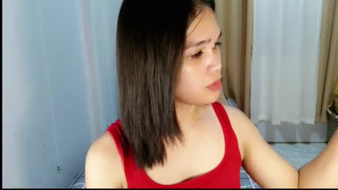 louilalicious online show from April 2026 04:04:02 PM