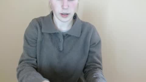 Vivian online show from April 2026 12:14:02 PM