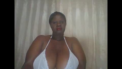 Lynn online show from December 2024 03:41:01 AM