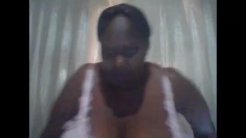 Lynn online show from December 2024 12:38:02 PM