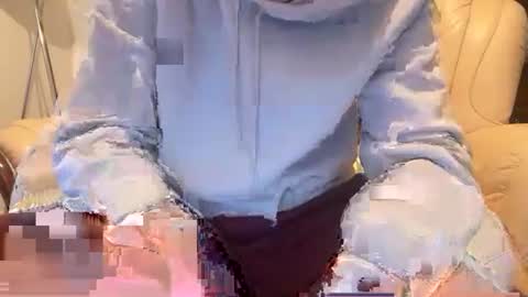 Snapshot of lovecoquin chatting on April 2026 03:48:01 AM lovecoquin online show from April 2026 03:48:01 AM