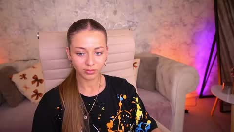 loveedove online show from May 2026 12:57:01 PM