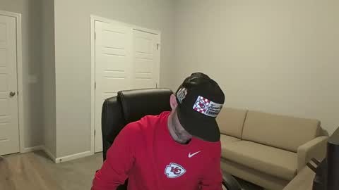 lovehatlovers online show from January 2025 12:37:01 PM