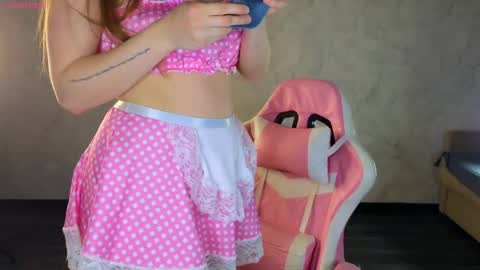 Molly online show from April 2026 05:29:01 PM