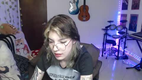 Cassie online show from November 2025 12:31:02 AM