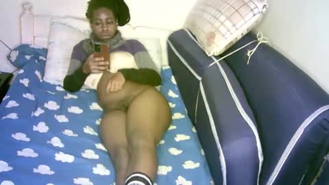 lovely_ebonies2 online show from March 2026 04:50:01 AM