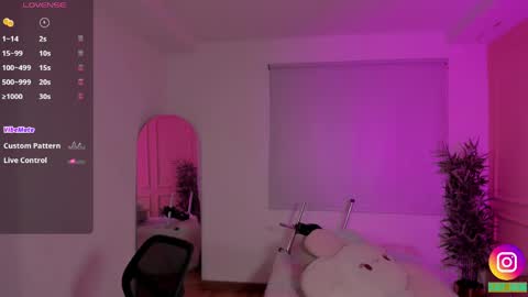 Emma online show from April 2026 01:46:01 PM