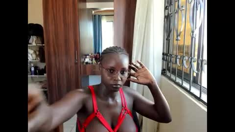Snapshot of lovely_princes1 chatting on April 2026 12:00:01 PM I am witty online show from April 2026 12:00:01 PM