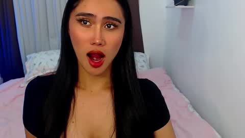 lovely_shan69 online show from December 2025 05:18:02 PM