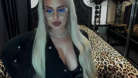 PrAllinXXXa online show from April 2026 10:22:01 PM