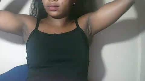 lovelylarra online show from March 2026 10:21:01 AM