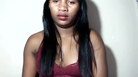 Snapshot of lovelylarra chatting on June 2026 07:35:02 AM lovelylarra online show from June 2026 07:35:02 AM