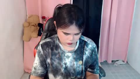 lovely online show from April 2026 11:07:02 PM