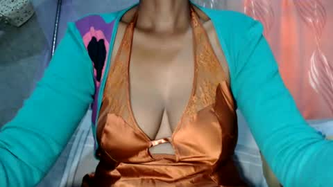 Snapshot of lovelythighs54 chatting on July 2026 05:35:02 AM miss fancy louis online show from July 2026 05:35:02 AM