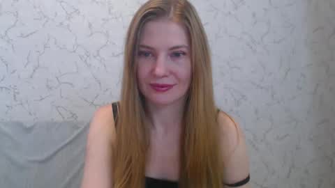 Snapshot of lovepeanutgirl chatting on February 2025 02:33:01 PM Mary Love online show from February 2025 02:33:01 PM
