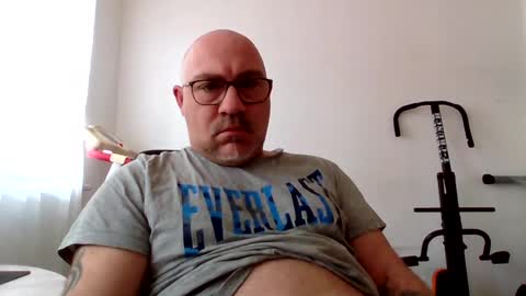 lover010983 online show from March 2025 08:52:01 AM