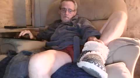 Snapshot of lovesex6565 chatting on November 2025 10:48:02 AM just here to have fun and cum online show from November 2025 10:48:02 AM