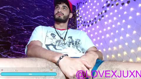 Snapshot of lovexjuxn77 chatting on April 2026 10:32:01 PM lovexjuxn77 online show from April 2026 10:32:01 PM