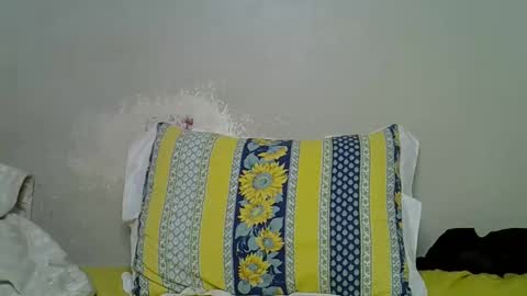 Snapshot of lovly_lastborn1 chatting on May 2026 04:57:01 PM lovly_lastborn1 online show from May 2026 04:57:01 PM