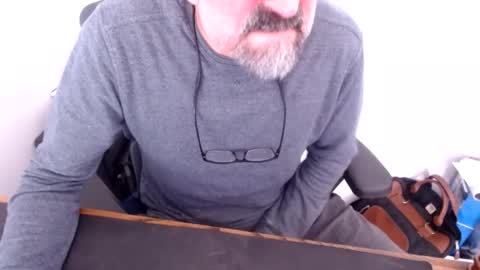 lreed090 online show from February 2026 06:23:02 PM