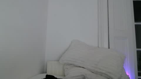 luana online show from March 2026 10:13:01 PM