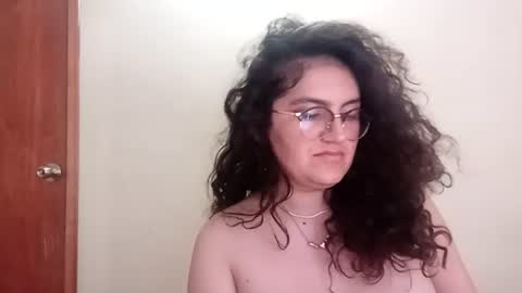 Snapshot of luanapowerful chatting on July 2026 02:35:02 AM luanapowerful online show from July 2026 02:35:02 AM