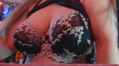 luanna837 online show from June 2026 02:24:02 AM