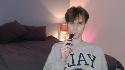 lucacharm online show from January 2025 11:40:02 PM