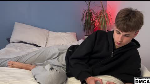 lucacharm online show from April 2026 03:48:01 AM