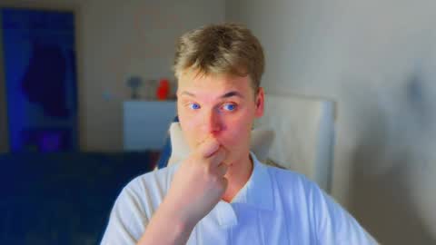 Snapshot of lucas_dany chatting on May 2026 04:27:02 PM Lucas Gill online show from May 2026 04:27:02 PM