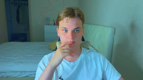 Snapshot of lucas_dany chatting on July 2026 05:07:02 PM Lucas Gill online show from July 2026 05:07:02 PM