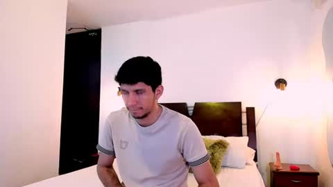 lucas_dream online show from June 2026 11:33:01 AM