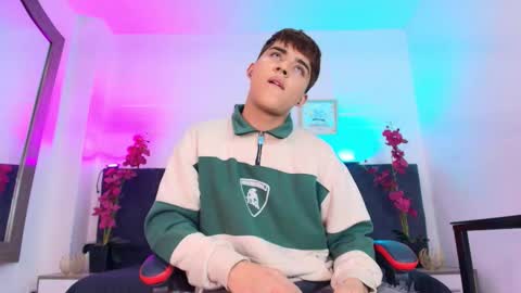 Lucas lovee online show from March 2026 03:01:01 AM