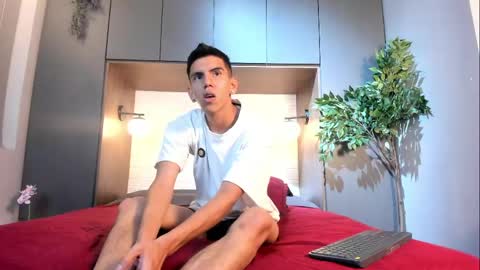 Lucca Moreti online show from May 2026 03:57:02 AM