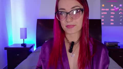 Luccy online show from September 2025 02:40:02 PM