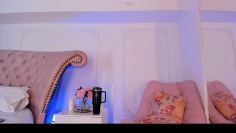 Luciana online show from April 2026 09:39:33 PM