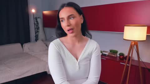 Lucila online show from May 2026 07:14:02 AM