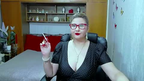 Lucille Fenly online show from March 2026 08:59:01 PM