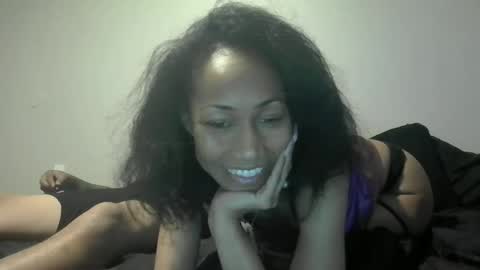Snapshot of lucky_london chatting on June 2026 06:47:02 AM Lucky London online show from June 2026 06:47:02 AM