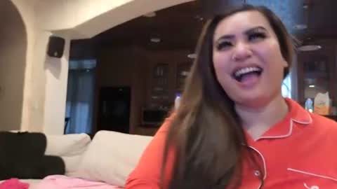 luckylee1992 online show from December 2025 02:15:01 PM