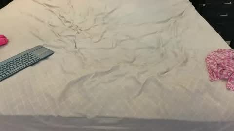 luckylee1992 online show from February 2026 03:07:02 AM