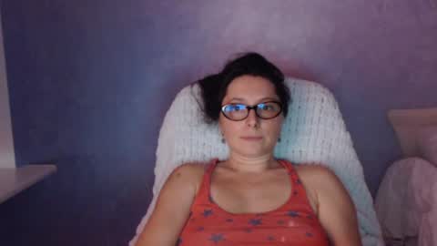 Snapshot of luckylinda23 chatting on July 2026 09:19:01 PM luckylinda23 online show from July 2026 09:19:01 PM
