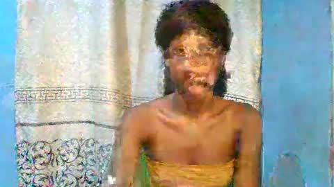 Snapshot of luckymadequeen chatting on June 2026 05:54:01 AM Gloria online show from June 2026 05:54:01 AM
